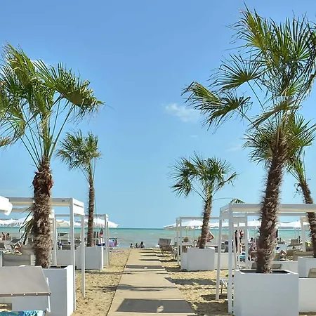Modern Seaside With Pool Apartment Bibione